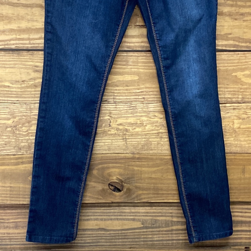 Fade to Blue Denim Maternity - Picture 3 of 9